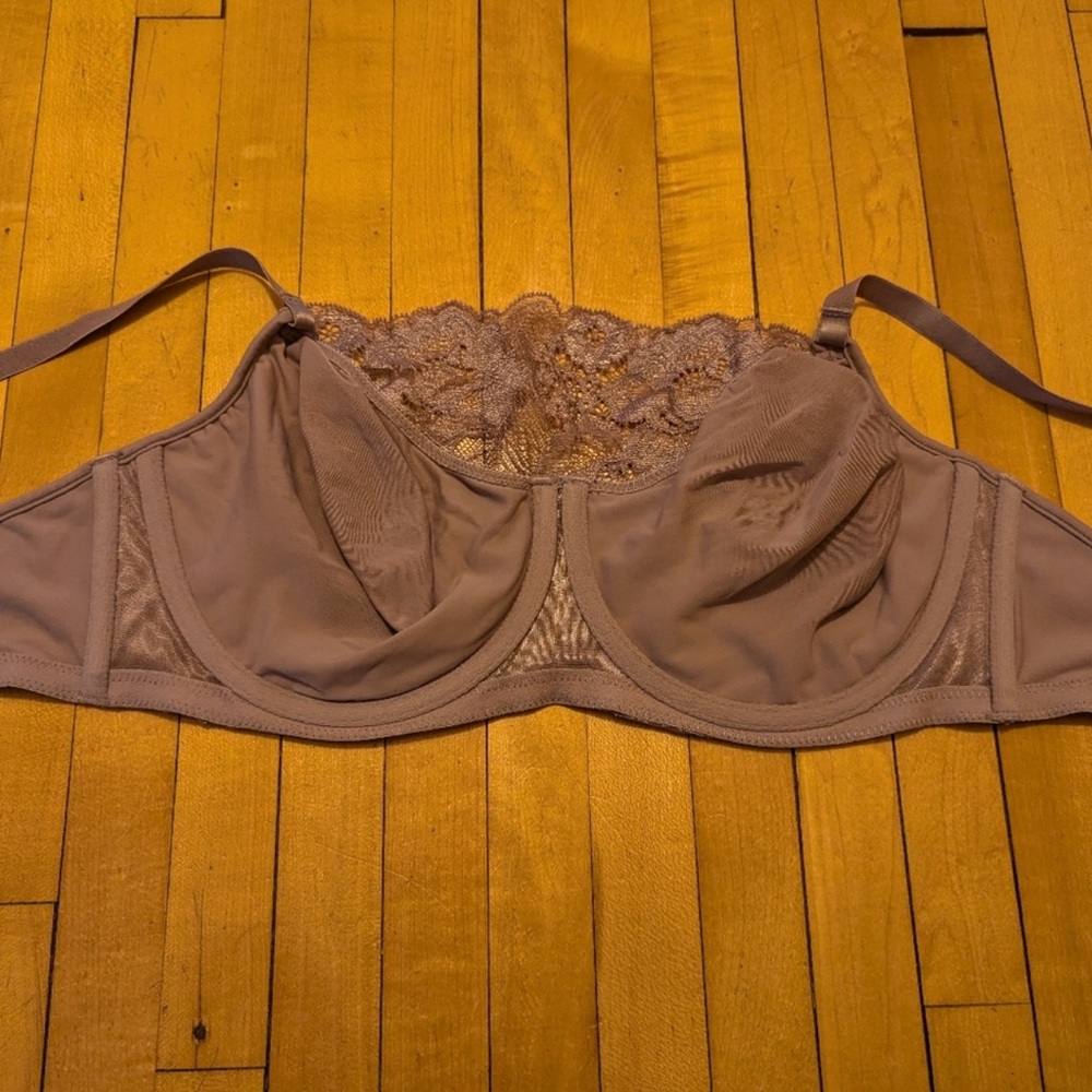 Soma Lace Bra in Taupe - Picture 2 of 4